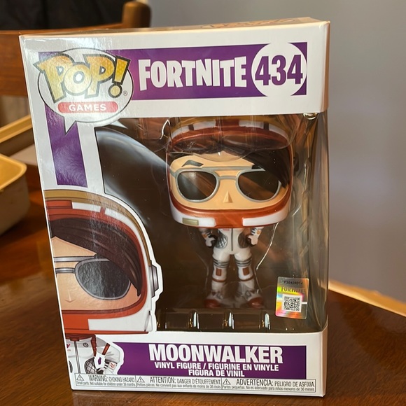 Funko Pop Games Fortnite Moonwalker 434 - Picture 1 of 7